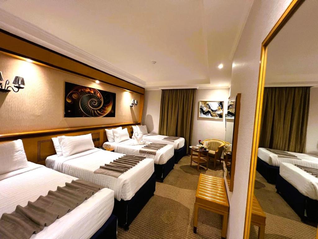 Quad Room
