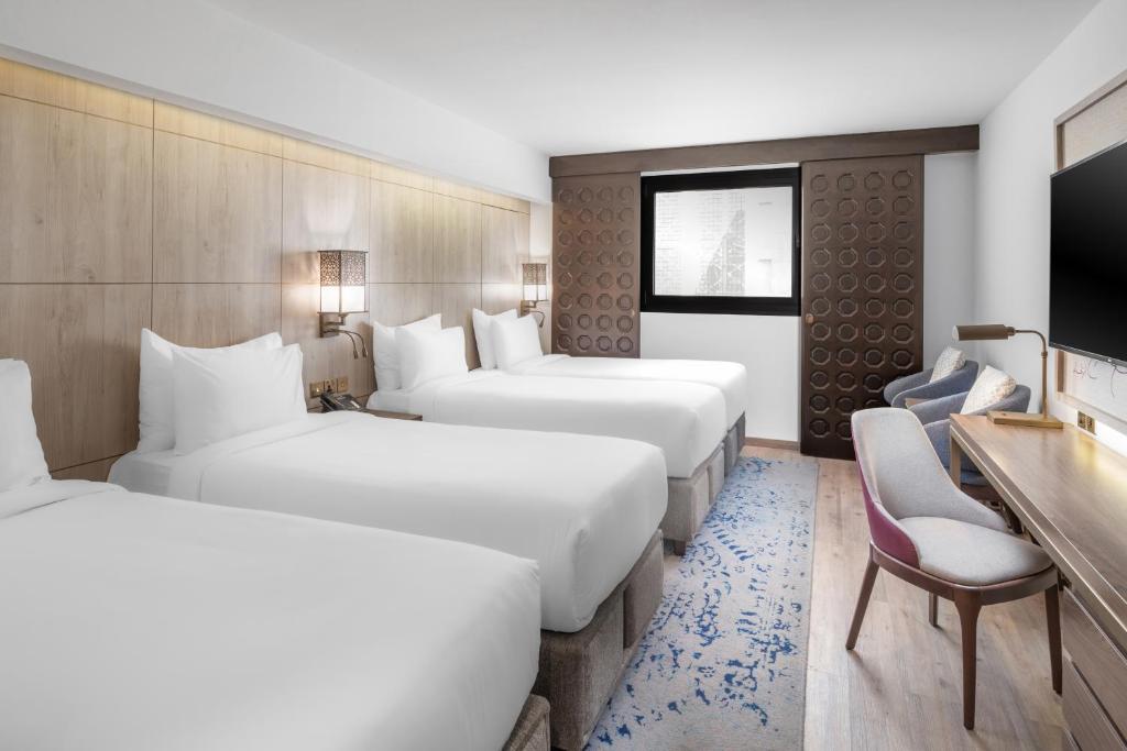 Quad Room