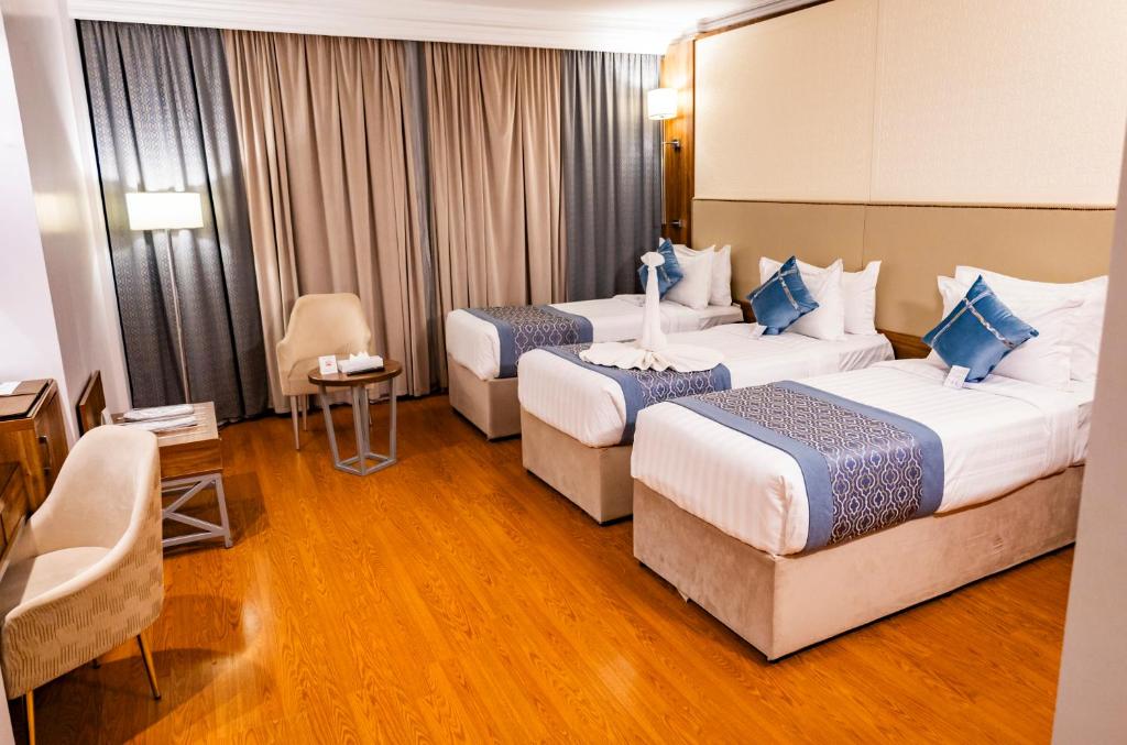 Triple Room